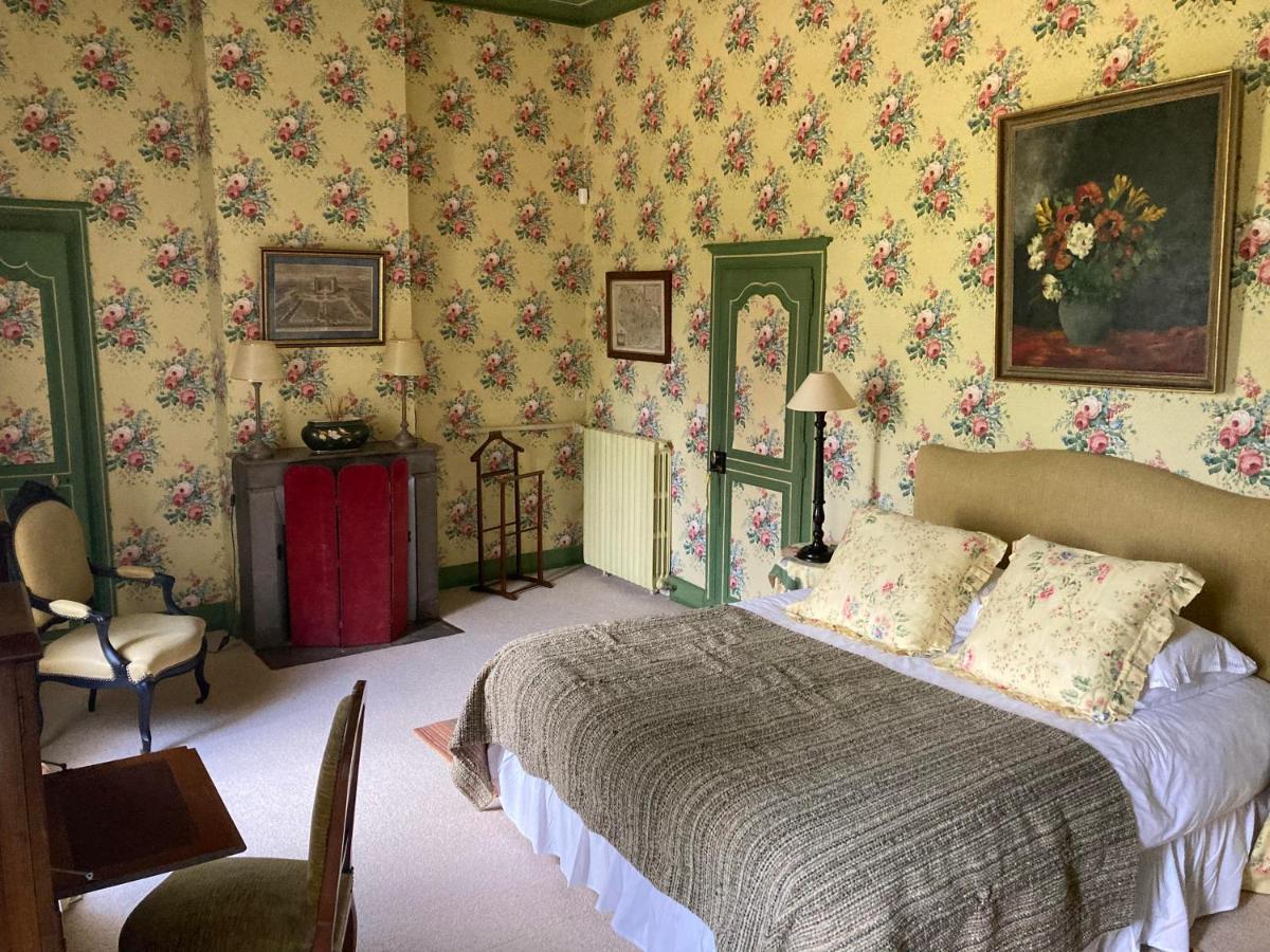Chateau De Vaux Yvré-lʼÉvêque Esterno foto